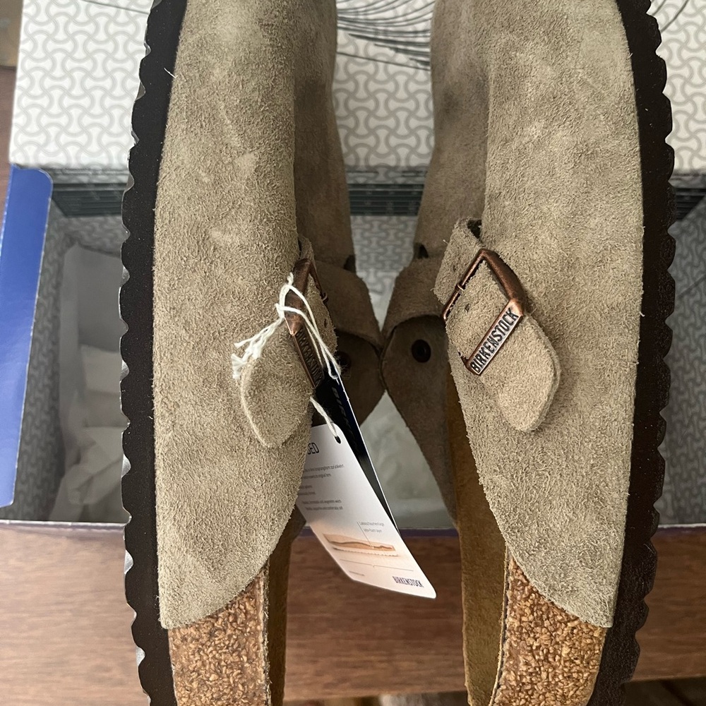 Boston Clogs - Picture 4 of 4